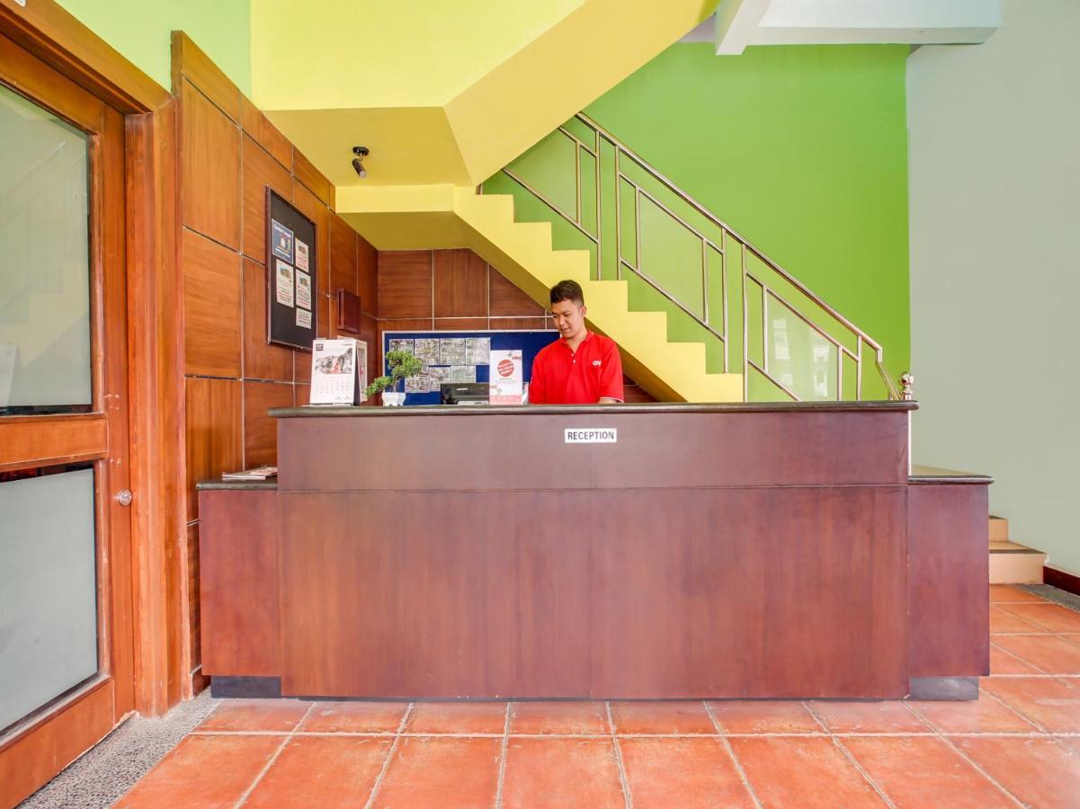 Oyo 3896 Villa Pesona Wisata Puncak チアンジュール エクステリア 写真